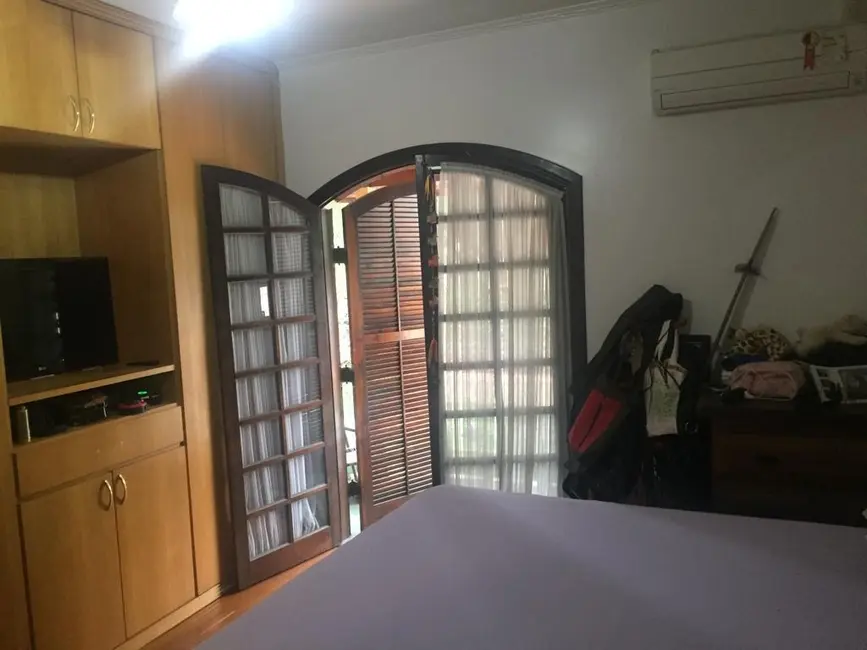 Sobrado com 3 quartos à venda, 240m2 em São Paulo - SP - imagem 8 Foto 8 de Sobrado com 3 quartos à venda, 240m2 em São Paulo - SP