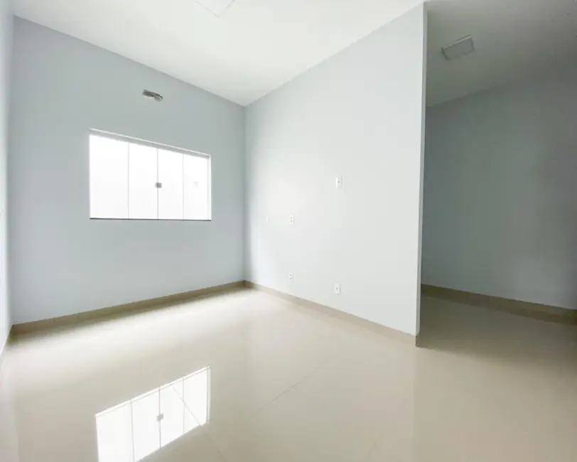 Foto 2 de Casa com 3 quartos à venda, 124m2 em Rio Verde - GO