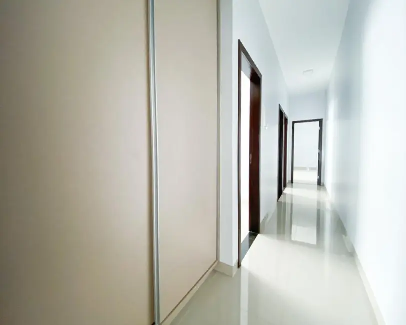 Casa com 3 quartos à venda, 124m2 em Rio Verde - GO - imagem 4 Foto 4 de Casa com 3 quartos à venda, 124m2 em Rio Verde - GO