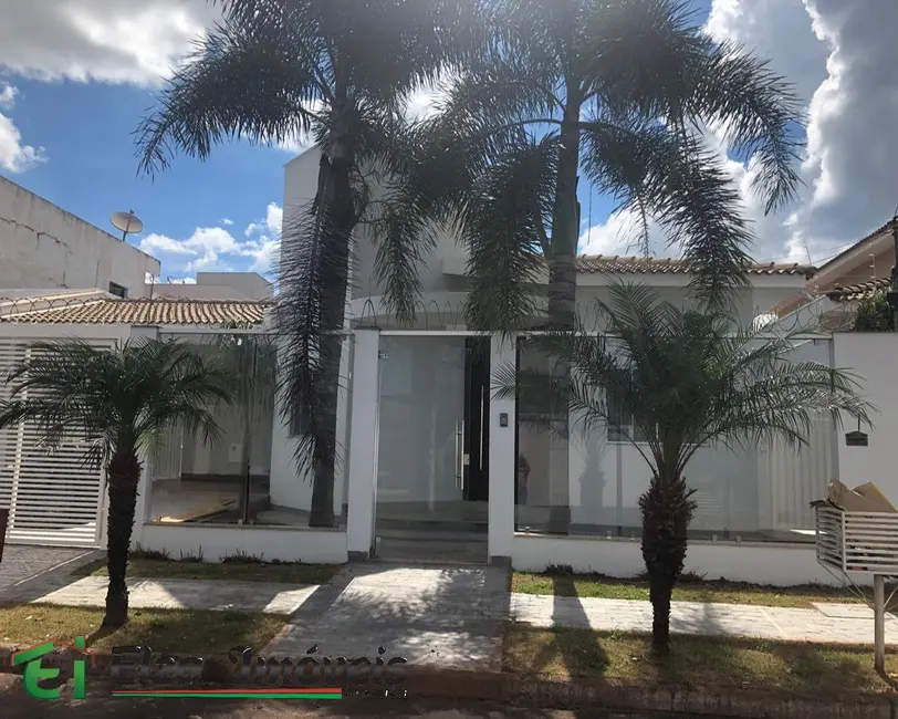 Foto 1 de Casa com 4 quartos à venda, 298m2 em Rio Verde - GO