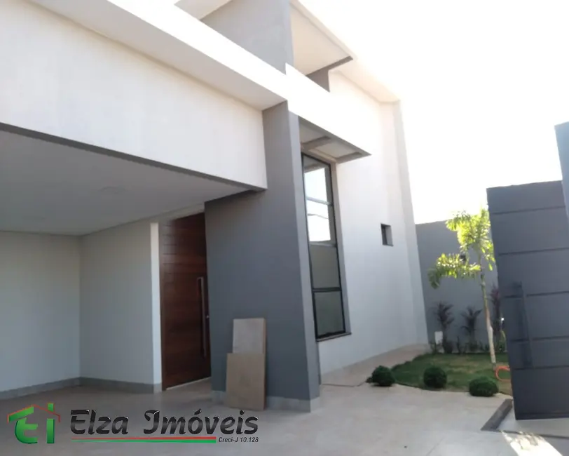 Casa com 3 quartos à venda, 255m2 em Residencial Interlagos, Rio Verde - GO - imagem 5 Foto 5 de Casa com 3 quartos à venda, 255m2 em Residencial Interlagos, Rio Verde - GO