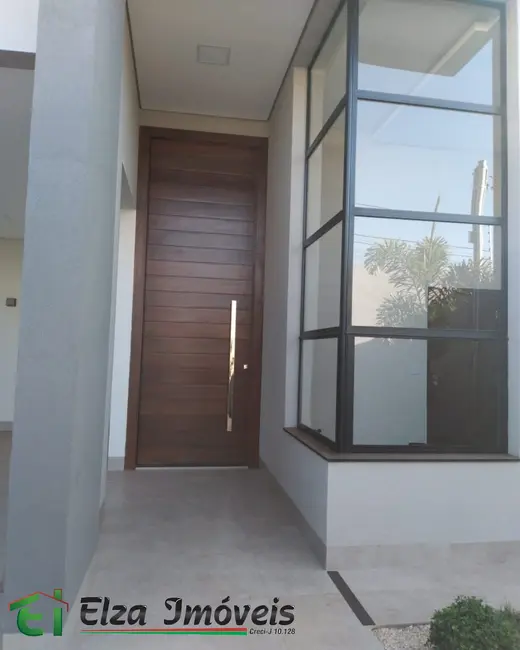Casa com 3 quartos à venda, 255m2 em Residencial Interlagos, Rio Verde - GO - imagem 4 Foto 4 de Casa com 3 quartos à venda, 255m2 em Residencial Interlagos, Rio Verde - GO