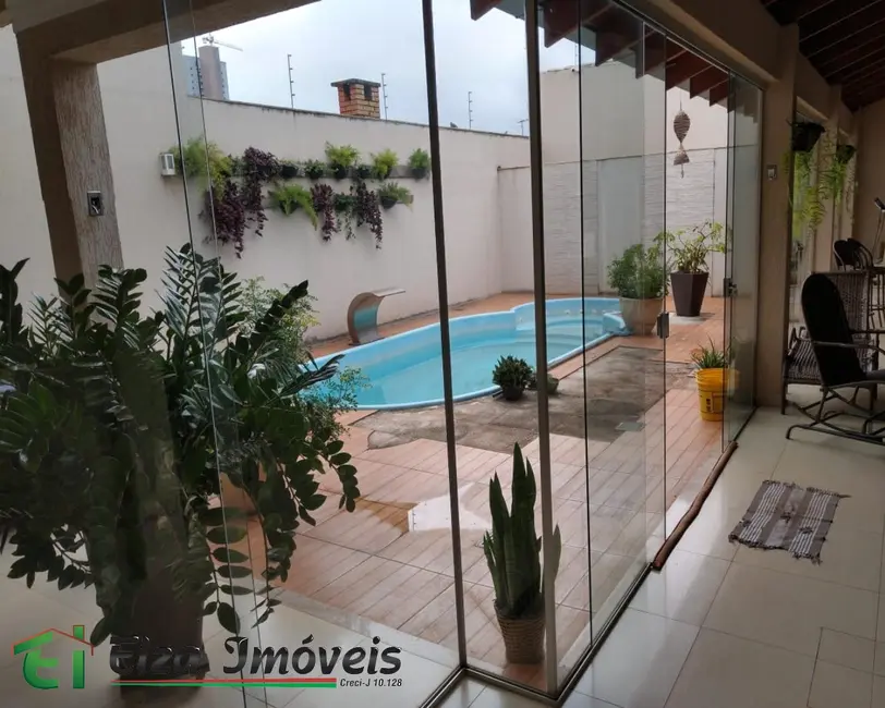 Casa com 4 quartos à venda, 380m2 em Parque dos Buritis, Rio Verde - GO - imagem 3 Foto 3 de Casa com 4 quartos à venda, 380m2 em Parque dos Buritis, Rio Verde - GO