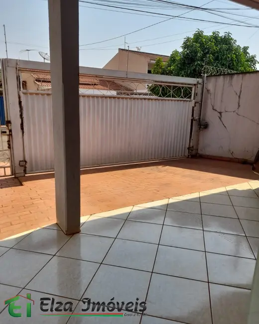 Casa com 4 quartos à venda, 333m2 em Rio Verde - GO - imagem 1 Foto 1 de Casa com 4 quartos à venda, 333m2 em Rio Verde - GO