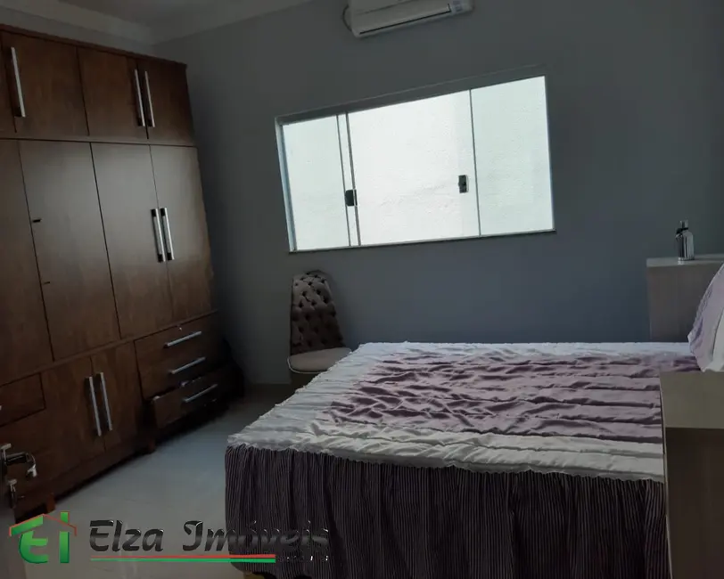 Casa com 3 quartos à venda, 208m2 em Parque dos Jatobás, Rio Verde - GO - imagem 7 Foto 7 de Casa com 3 quartos à venda, 208m2 em Parque dos Jatobás, Rio Verde - GO