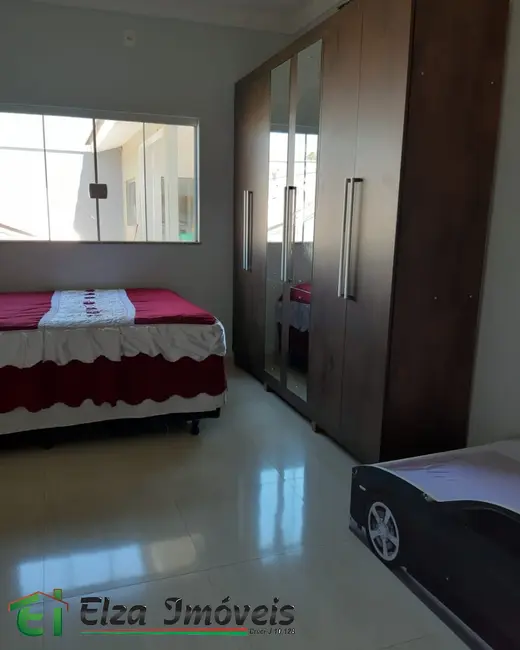 Casa com 3 quartos à venda, 208m2 em Parque dos Jatobás, Rio Verde - GO - imagem 6 Foto 6 de Casa com 3 quartos à venda, 208m2 em Parque dos Jatobás, Rio Verde - GO