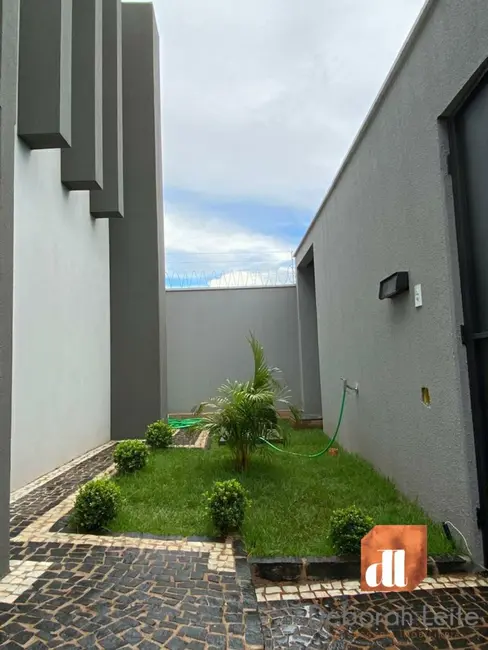 Foto 3 de Casa com 4 quartos à venda, 220m2 em Rio Verde - GO