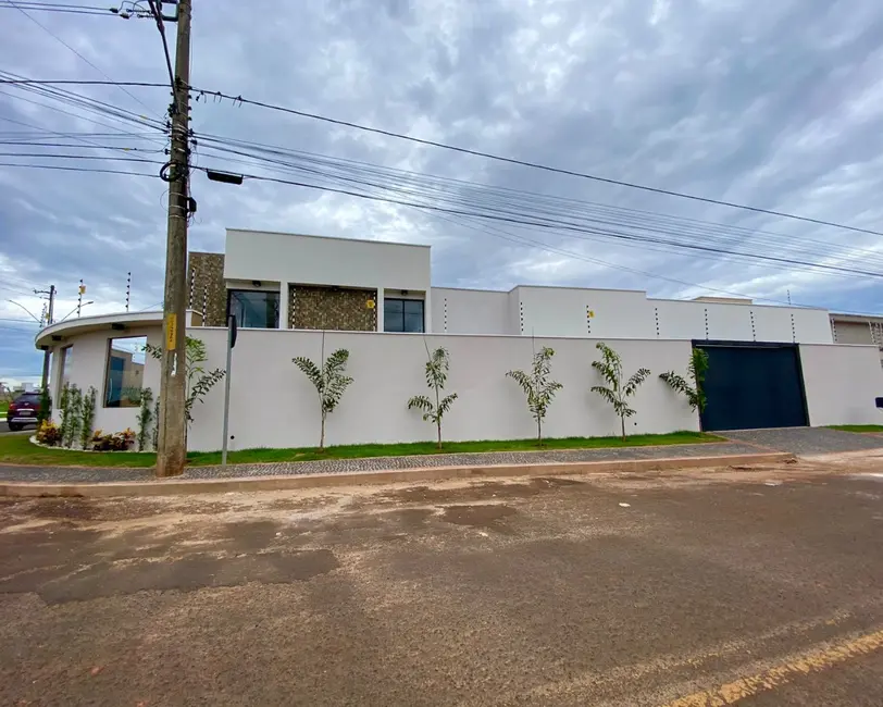 Foto 2 de Casa com 3 quartos à venda, 203m2 em Residencial Interlagos, Rio Verde - GO