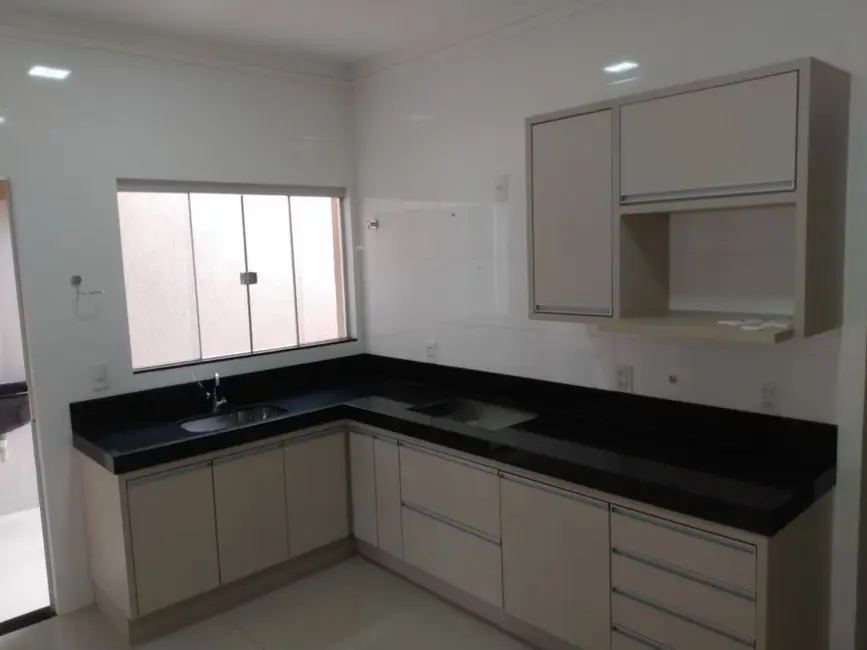 Casa com 3 quartos à venda, 125m2 em Rio Verde - GO - imagem 8 Foto 8 de Casa com 3 quartos à venda, 125m2 em Rio Verde - GO