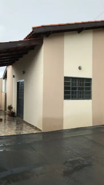 Casa de Condomínio com 2 quartos à venda, 75m2 em Rio Verde - GO - imagem 3 Foto 3 de Casa de Condomínio com 2 quartos à venda, 75m2 em Rio Verde - GO