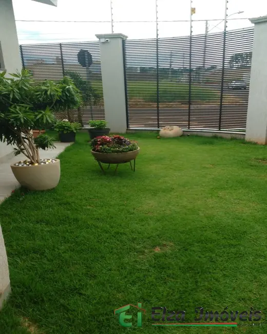 Casa com 4 quartos à venda, 300m2 em Rio Verde - GO - imagem 7 Foto 7 de Casa com 4 quartos à venda, 300m2 em Rio Verde - GO