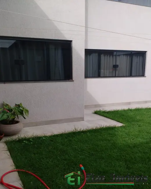 Casa com 4 quartos à venda, 300m2 em Rio Verde - GO - imagem 6 Foto 6 de Casa com 4 quartos à venda, 300m2 em Rio Verde - GO
