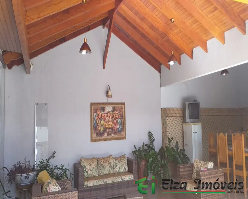 Foto 2 de Casa com 3 quartos à venda, 230m2 em Rio Verde - GO