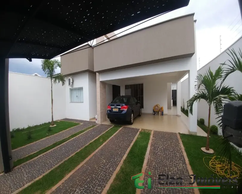 Foto 2 de Casa com 3 quartos à venda, 195m2 em Rio Verde - GO