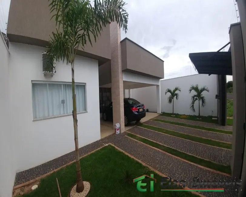 Foto 1 de Casa com 3 quartos à venda, 195m2 em Rio Verde - GO