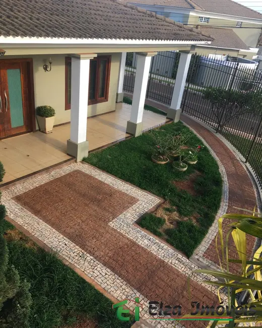 Foto 2 de Casa com 5 quartos à venda, 500m2 em Rio Verde - GO