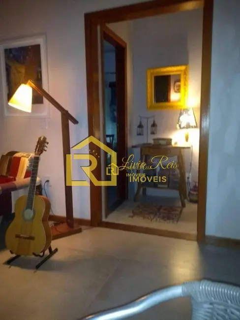 Casa com 3 quartos à venda, 80m2 em Macae - RJ - imagem 5 Foto 5 de Casa com 3 quartos à venda, 80m2 em Macae - RJ