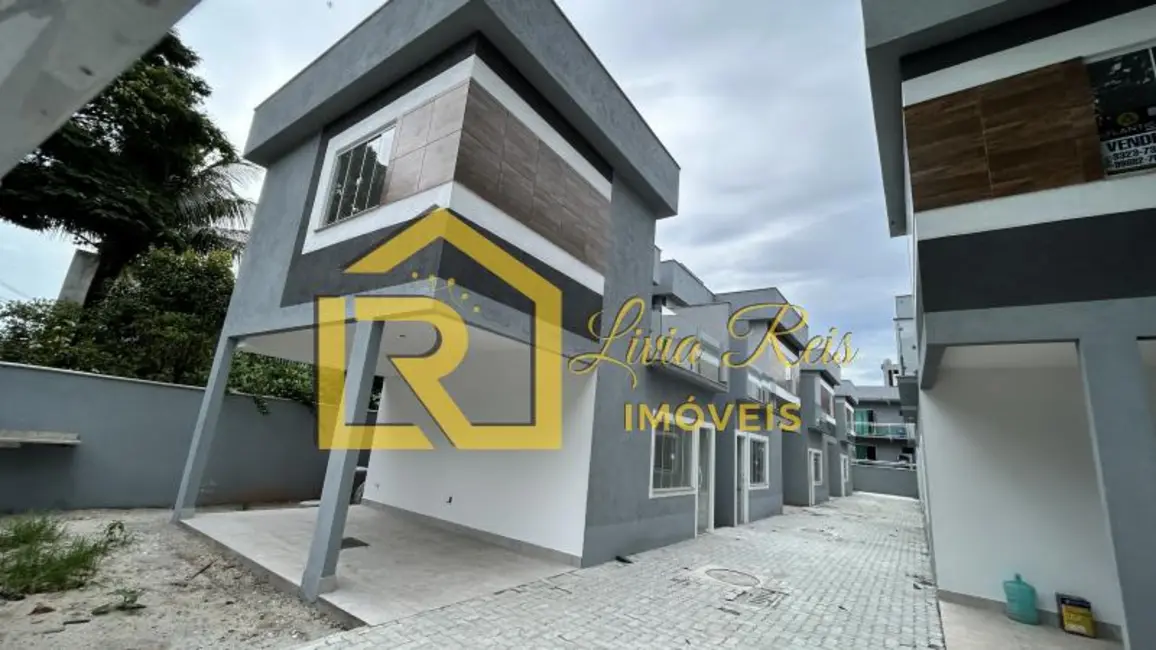 Foto 1 de Casa com 2 quartos à venda, 75m2 em Rio Das Ostras - RJ
