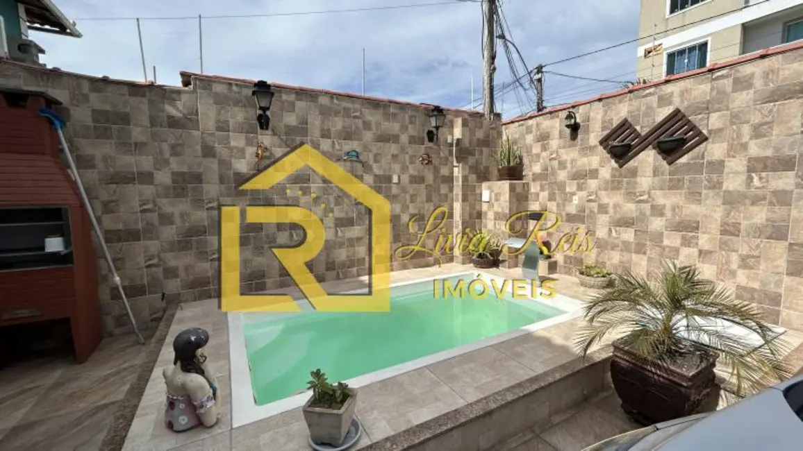 Foto 1 de Casa com 2 quartos para alugar, 120m2 em Jardim Mariléa, Rio Das Ostras - RJ