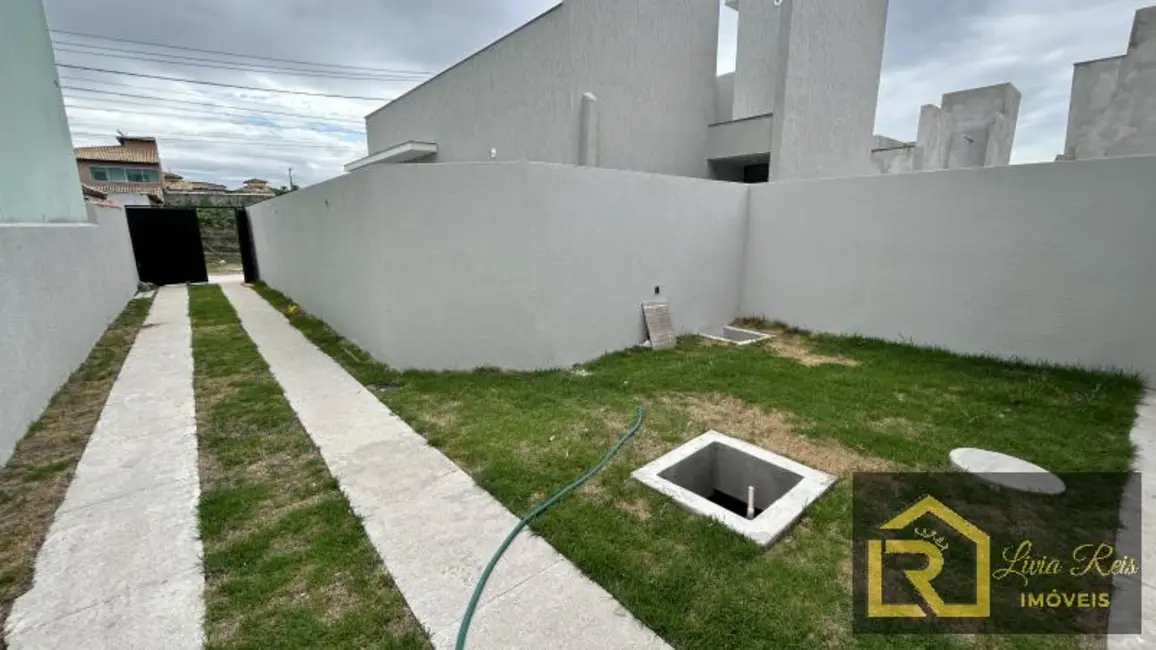 Foto 2 de Casa com 2 quartos à venda, 65m2 em Village Rio das Ostras, Rio Das Ostras - RJ