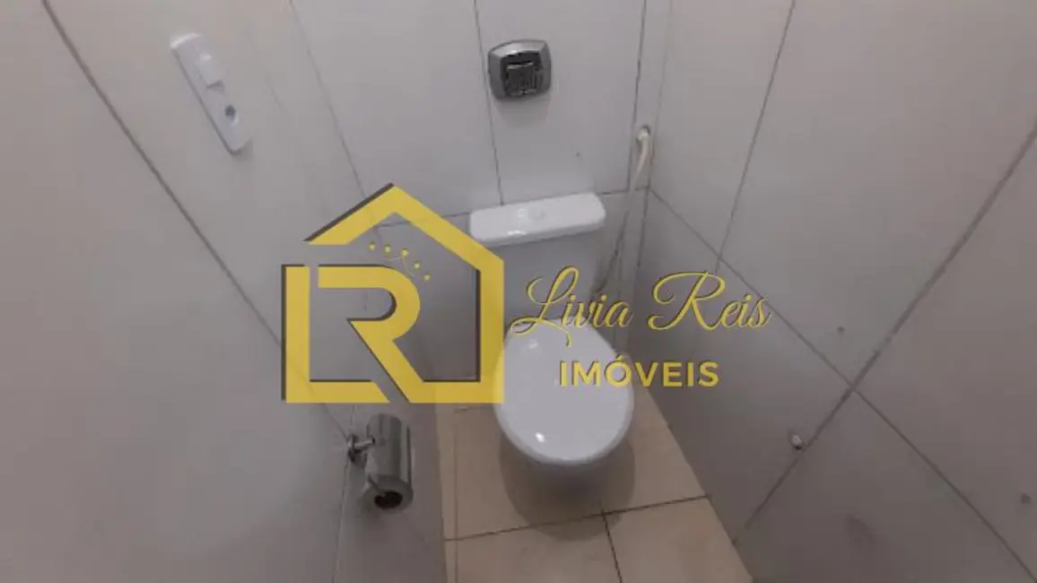 Foto 9 de Casa com 2 quartos à venda, 210m2 em Centro, Rio Das Ostras - RJ