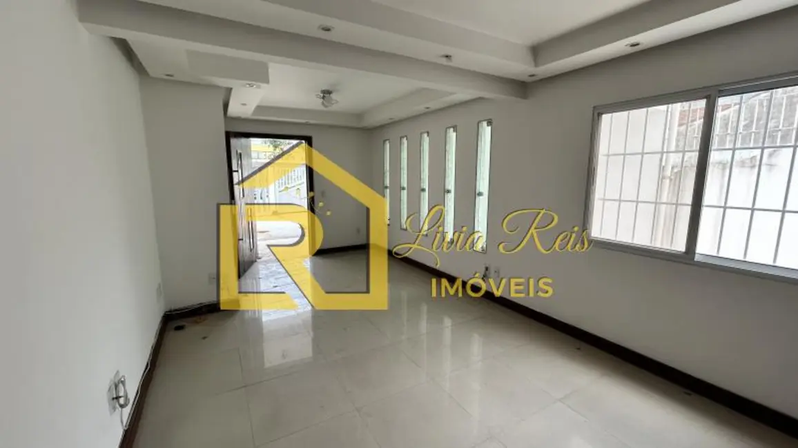 Casa com 5 quartos para alugar, 250m2 em Costazul, Rio Das Ostras - RJ - imagem 4 Foto 4 de Casa com 5 quartos para alugar, 250m2 em Costazul, Rio Das Ostras - RJ