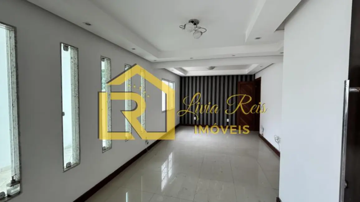 Casa com 5 quartos para alugar, 250m2 em Costazul, Rio Das Ostras - RJ - imagem 3 Foto 3 de Casa com 5 quartos para alugar, 250m2 em Costazul, Rio Das Ostras - RJ