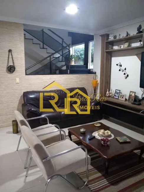 Casa com 5 quartos à venda, 400m2 em Terra Firme, Rio Das Ostras - RJ - imagem 6 Foto 6 de Casa com 5 quartos à venda, 400m2 em Terra Firme, Rio Das Ostras - RJ