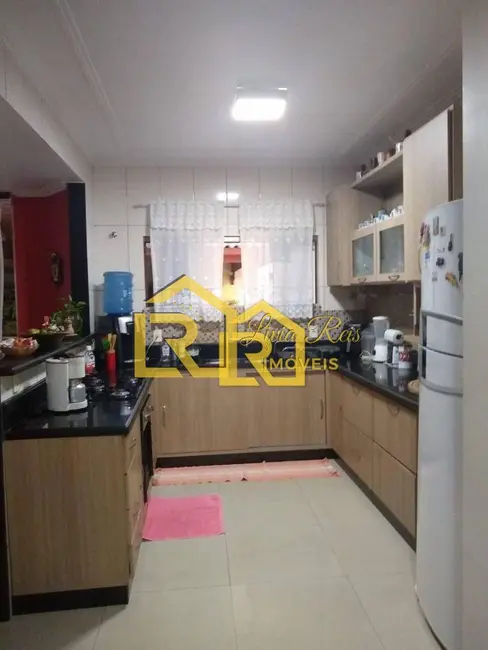 Casa com 5 quartos à venda, 400m2 em Terra Firme, Rio Das Ostras - RJ - imagem 8 Foto 8 de Casa com 5 quartos à venda, 400m2 em Terra Firme, Rio Das Ostras - RJ