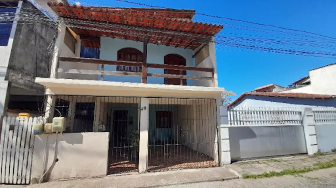 Foto 1 de Casa com 5 quartos à venda, 210m2 em Centro, Rio Das Ostras - RJ
