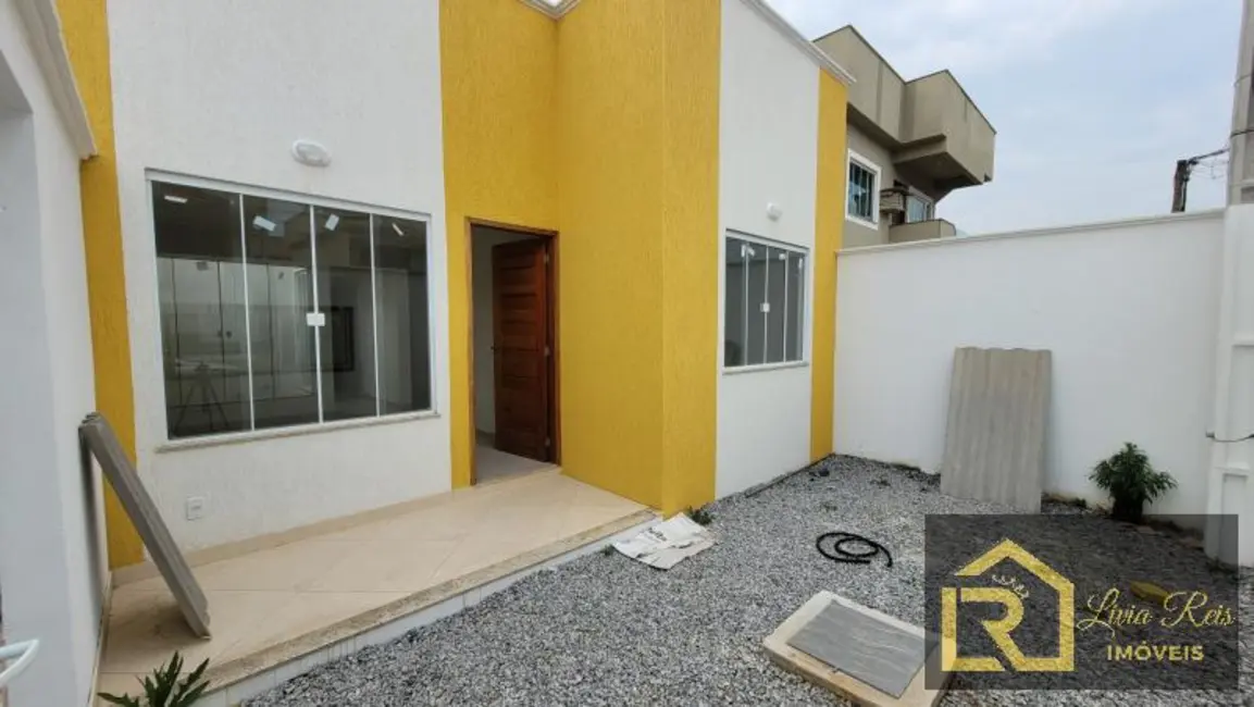 Foto 1 de Casa com 2 quartos à venda, 60m2 em Chácara Mariléa, Rio Das Ostras - RJ