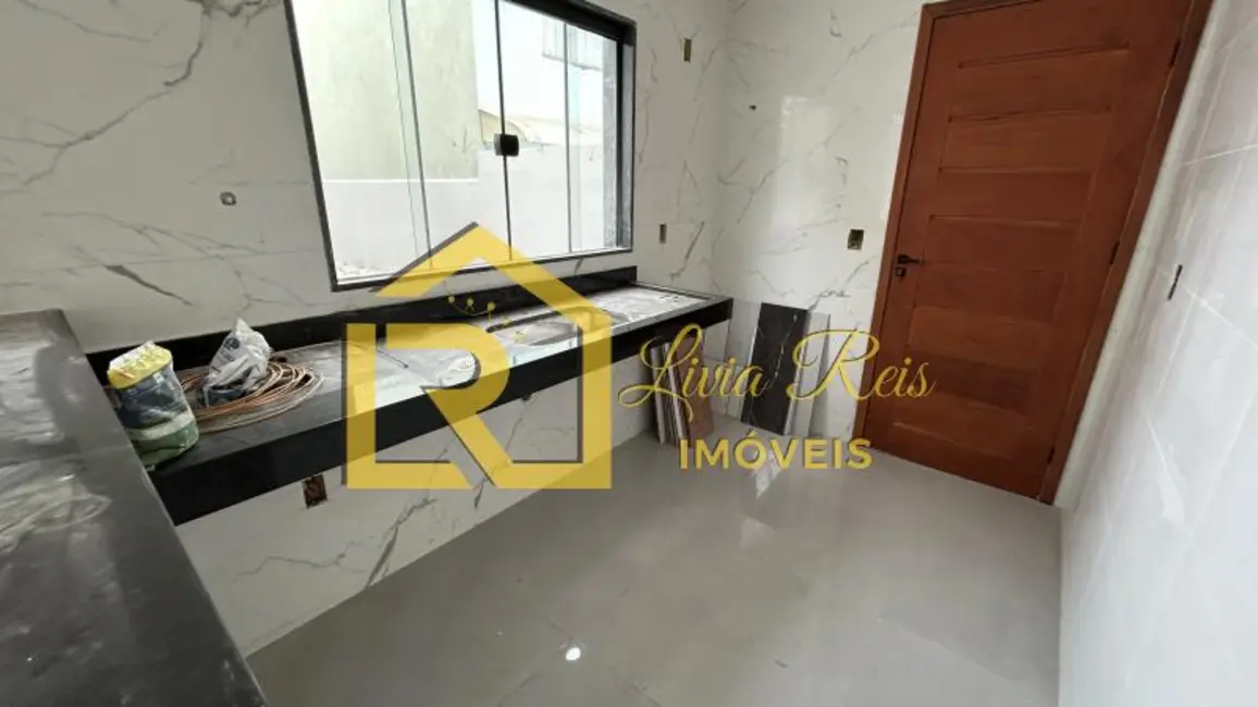 Foto 5 de Casa com 3 quartos à venda, 90m2 em Village Rio das Ostras, Rio Das Ostras - RJ