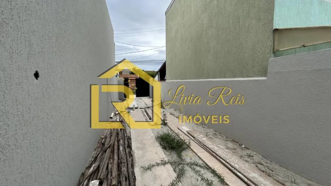 Foto 2 de Casa com 3 quartos à venda, 90m2 em Village Rio das Ostras, Rio Das Ostras - RJ