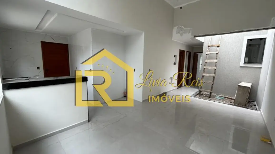 Foto 3 de Casa com 3 quartos à venda, 90m2 em Village Rio das Ostras, Rio Das Ostras - RJ