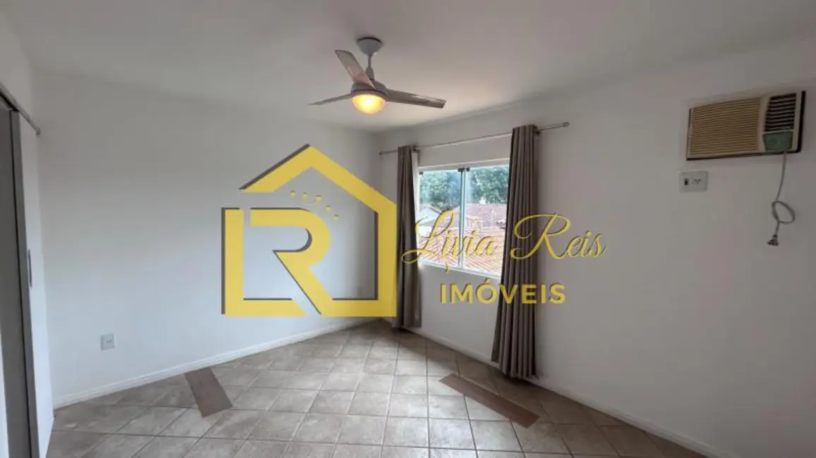 Foto 8 de Casa com 4 quartos à venda, 120m2 em Novo Rio das Ostras, Rio Das Ostras - RJ