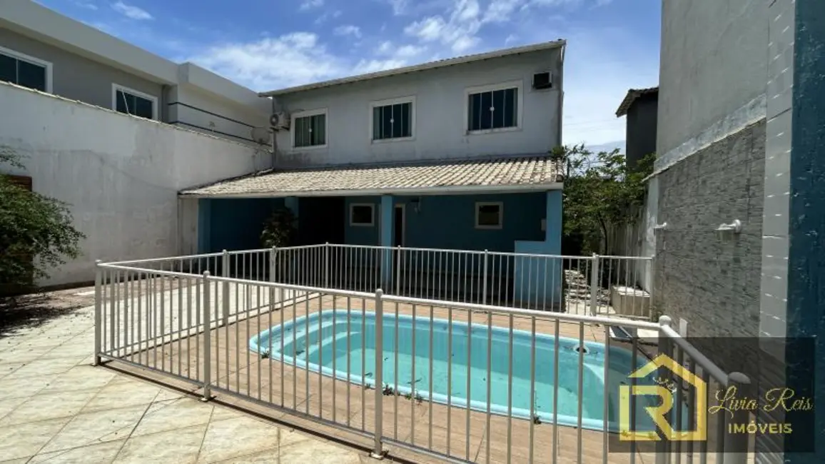 Foto 2 de Casa com 4 quartos à venda, 200m2 em Recreio, Rio Das Ostras - RJ