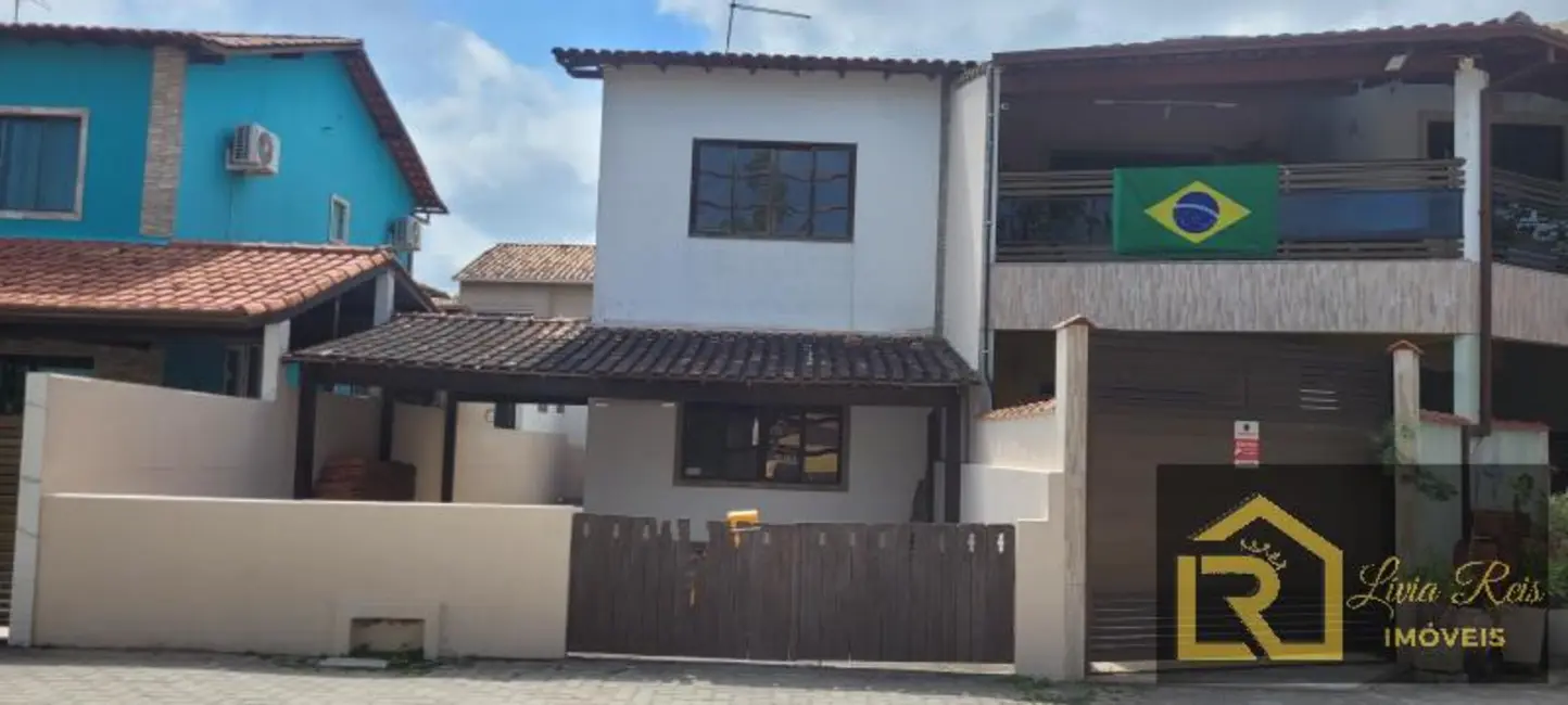 Foto 1 de Casa com 2 quartos à venda, 78m2 em Chácara Mariléa, Rio Das Ostras - RJ