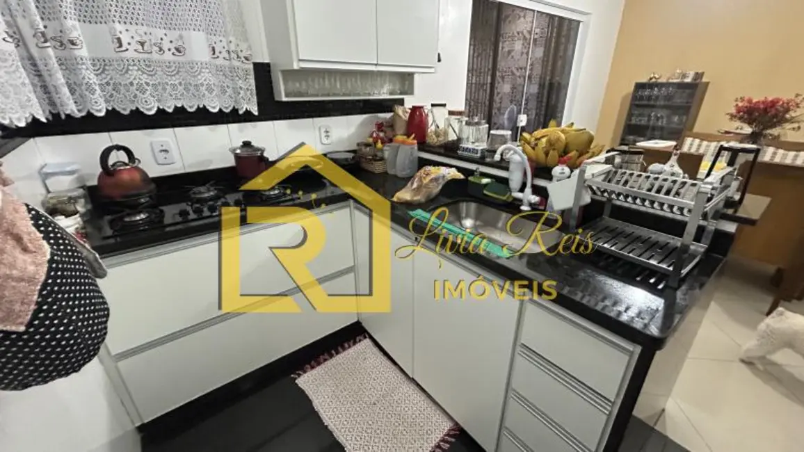 Foto 6 de Casa com 3 quartos à venda, 130m2 em Jardim Mariléa, Rio Das Ostras - RJ