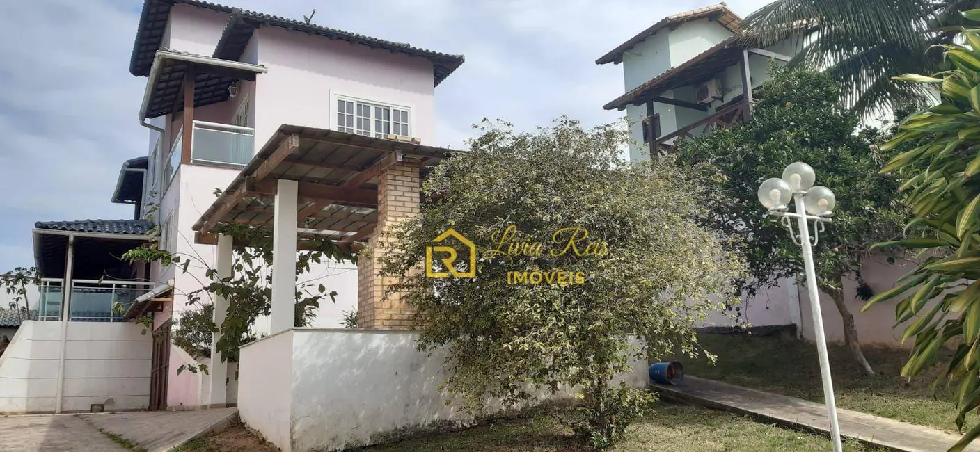 Foto 1 de Casa com 4 quartos à venda, 242m2 em Costazul, Rio Das Ostras - RJ