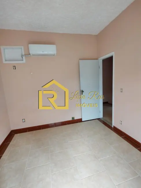 Foto 5 de Casa com 2 quartos à venda, 65m2 em Extensão do Bosque, Rio Das Ostras - RJ
