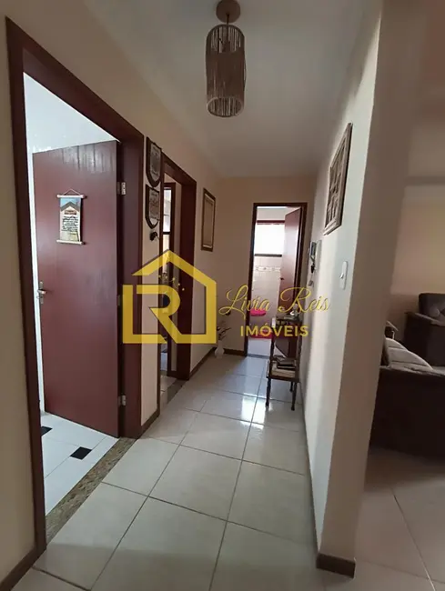 Foto 8 de Casa com 4 quartos à venda em Jardim Mariléa, Rio Das Ostras - RJ