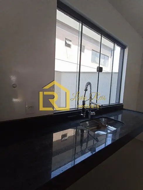 Foto 5 de Casa com 2 quartos à venda em Village Rio das Ostras, Rio Das Ostras - RJ