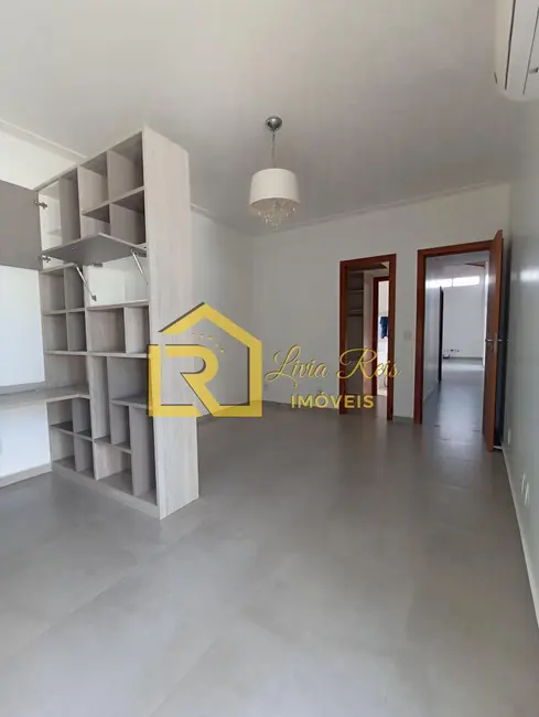 Foto 3 de Casa com 3 quartos à venda, 477m2 em Rio Das Ostras - RJ