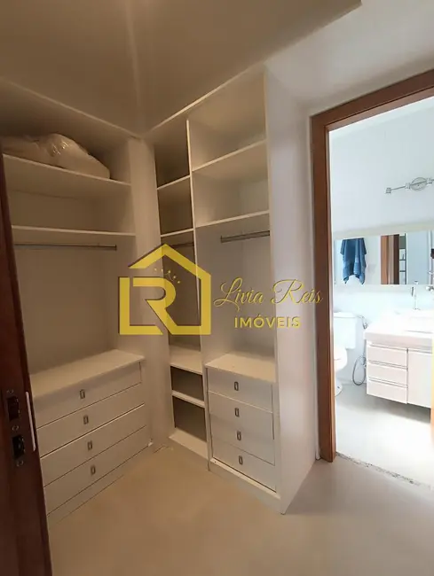 Foto 4 de Casa com 3 quartos à venda, 477m2 em Rio Das Ostras - RJ