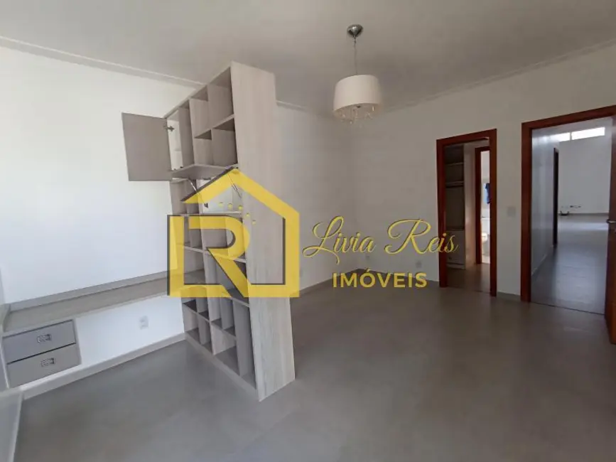 Foto 2 de Casa com 3 quartos à venda, 477m2 em Rio Das Ostras - RJ