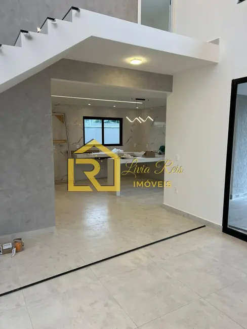 Foto 3 de Casa com 3 quartos à venda, 450m2 em Viverde I, Rio Das Ostras - RJ