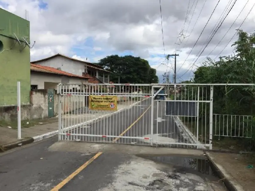 Foto 1 de Terreno / Lote com 1 quarto à venda, 1440m2 em Sao Goncalo - RJ