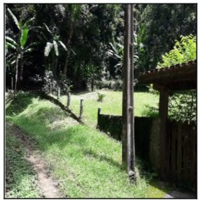 Foto 1 de Terreno / Lote com 1 quarto à venda, 1568m2 em Guapimirim - RJ