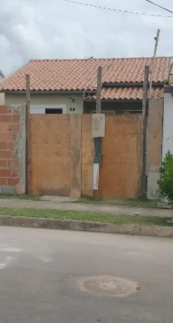 Foto 1 de Casa com 2 quartos à venda, 150m2 em Campos Dos Goytacazes - RJ