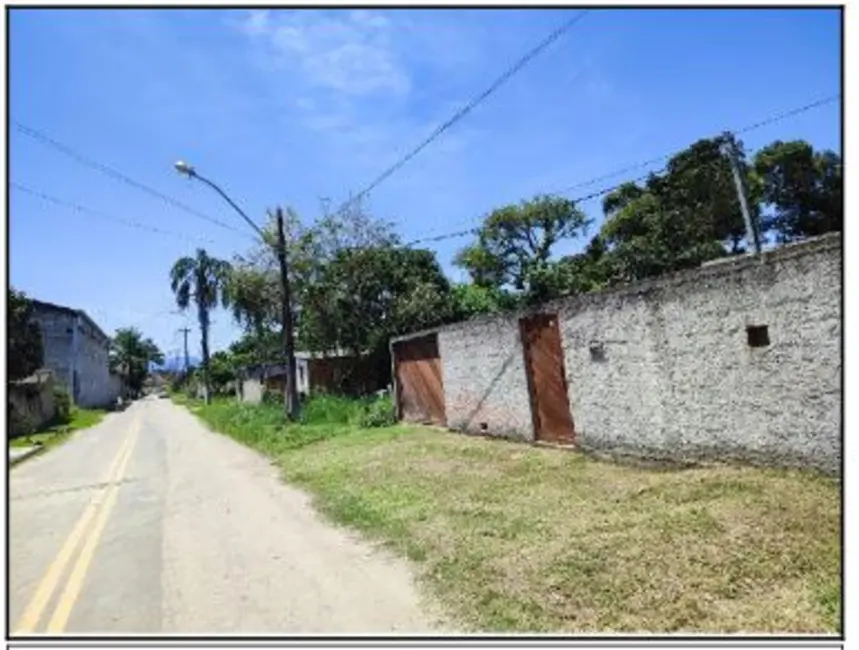 Casa com 2 quartos à venda, 101m2 em Várzea Alegre, Guapimirim - RJ - imagem 3 Foto 3 de Casa com 2 quartos à venda, 101m2 em Várzea Alegre, Guapimirim - RJ